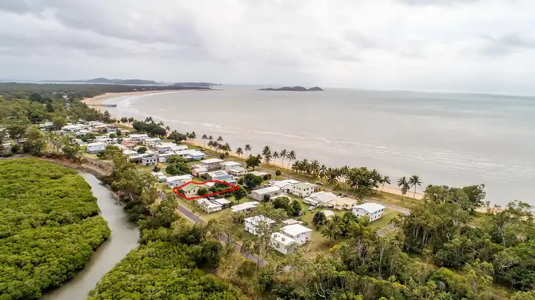 33 Evans Avenue, Seaforth QLD 4741