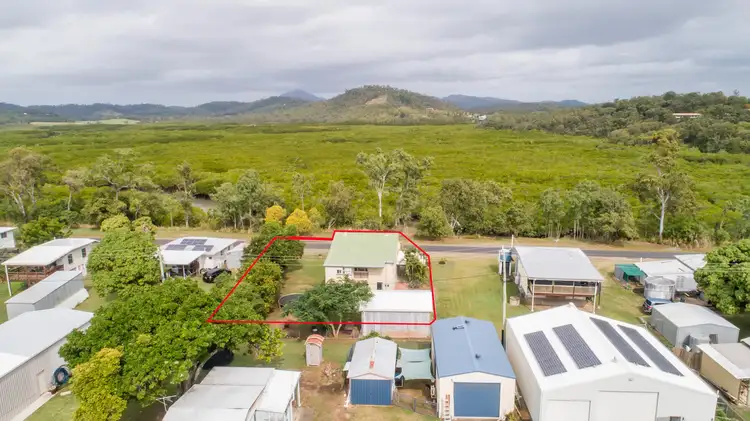 Third view of Homely house listing, 33 Evans Avenue, Seaforth QLD 4741