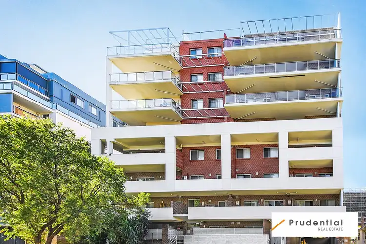 Main view of Homely unit listing, 6/6-8 Bathurst St, Liverpool NSW 2170