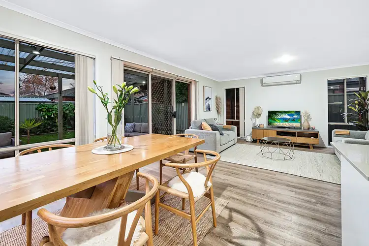 Sixth view of Homely house listing, 2 Gallop Close, Cranbourne East VIC 3977