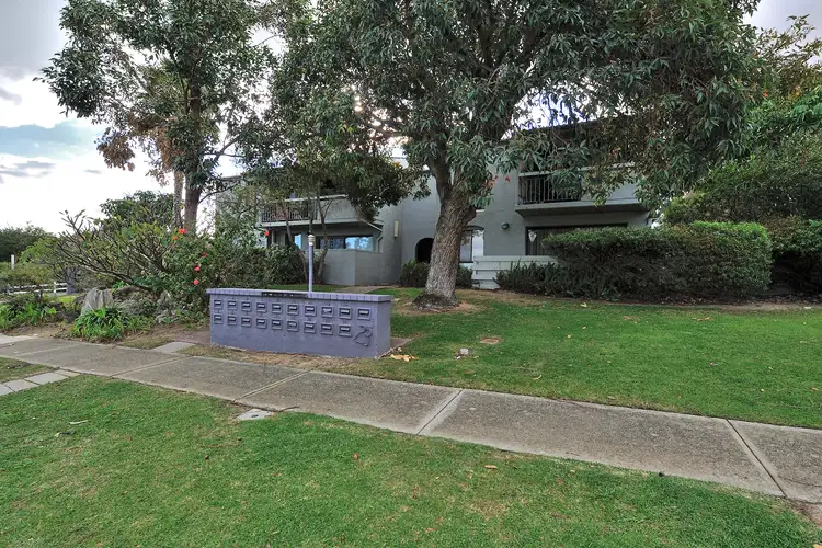 4/23 Kinsella Street, Joondanna WA 6060