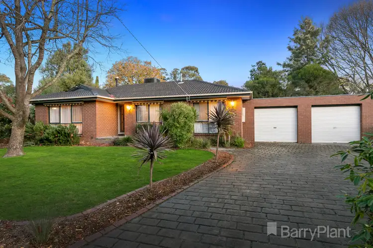 9 Robert Court, Croydon VIC 3136