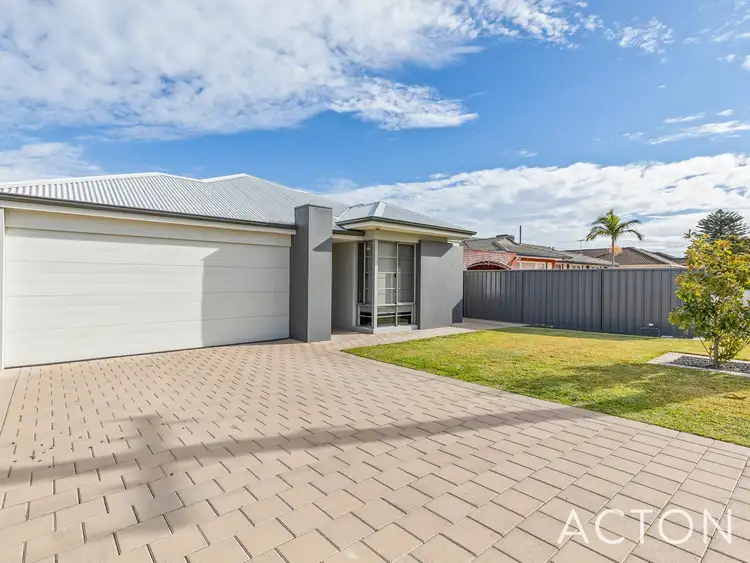 11 Elstead Way, Morley WA 6062