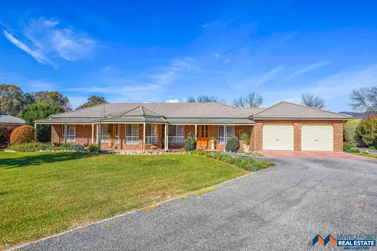 4 Fingerboard Hill, Myrtleford VIC 3737