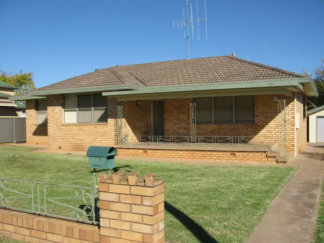 53 Dalton Street, Parkes NSW 2870
