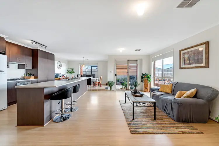 12 Queenscliff Drive, Seaford Rise SA 5169