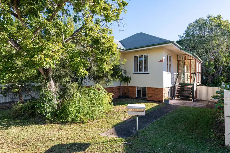 6 Robe Street