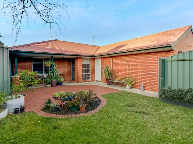 Second view of Homely house listing, 4 Elmslie Circuit, Wodonga VIC 3690