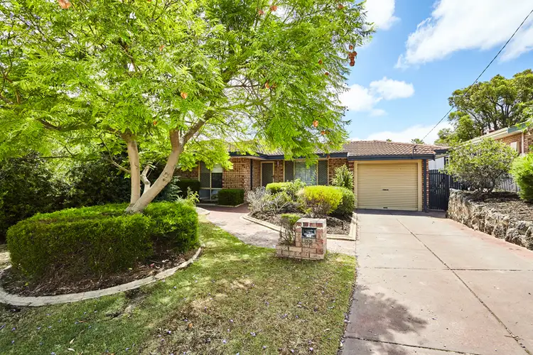 32 Manberry Way, Yangebup WA 6164
