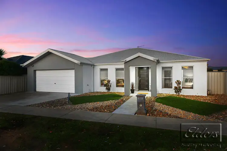 5 McMeeken Way, Epsom VIC 3551
