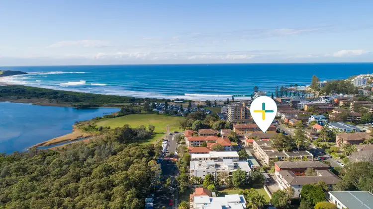 Second view of Homely apartment listing, 2/76 Dee Why Parade, Dee Why NSW 2099