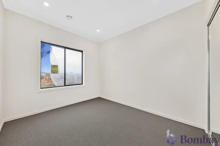 Sixth view of Homely house listing, 10 Mottlecah Circuit, Craigieburn VIC 3064