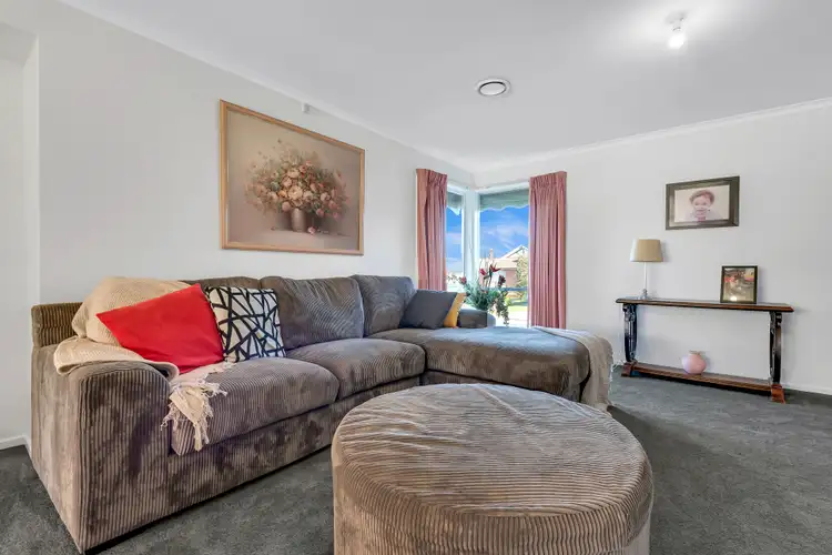 Fifth view of Homely house listing, 5 Lightwood Court, South Morang VIC 3752