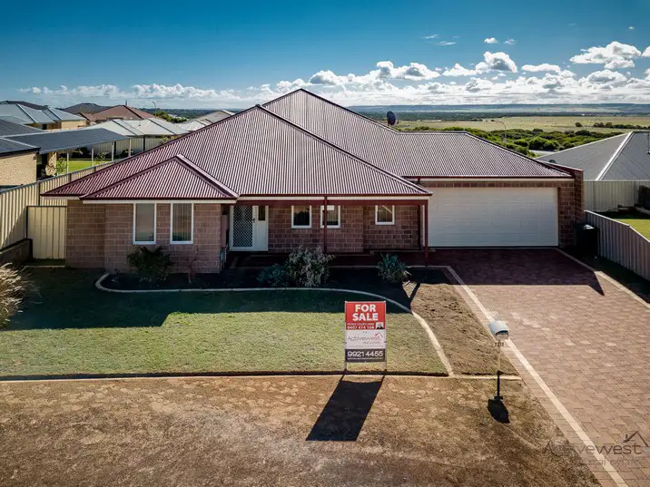 21 Mandalay Loop, Wandina WA 6530
