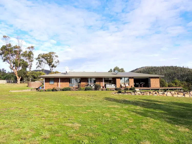 36 Davis Gully Road, Four Mile Creek TAS 7215