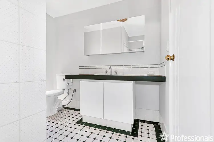 Seventh view of Homely house listing, 11 Summer Hill Place, Warnbro WA 6169