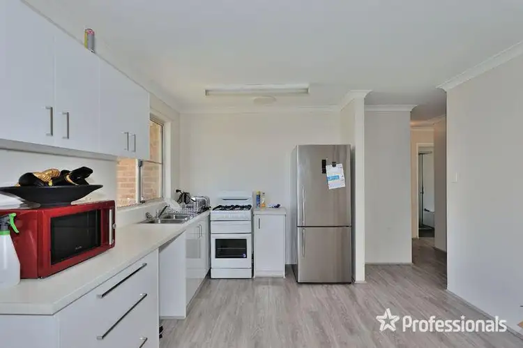 Third view of Homely house listing, 9 Barracuda Rise, Warnbro WA 6169