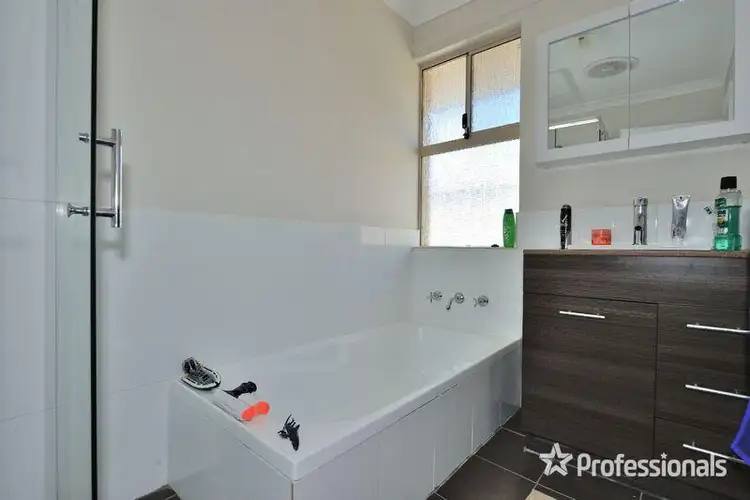 Sixth view of Homely house listing, 9 Barracuda Rise, Warnbro WA 6169