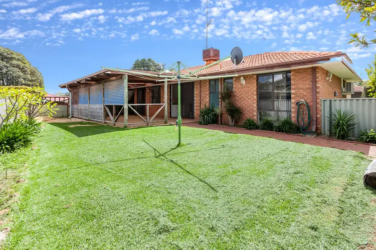 3 Brooks Avenue, Waroona WA 6215