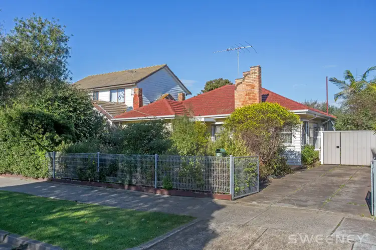 26 Stapley Crescent, Altona North VIC 3025