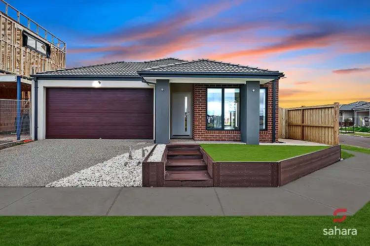 10 Willowmoore Grove