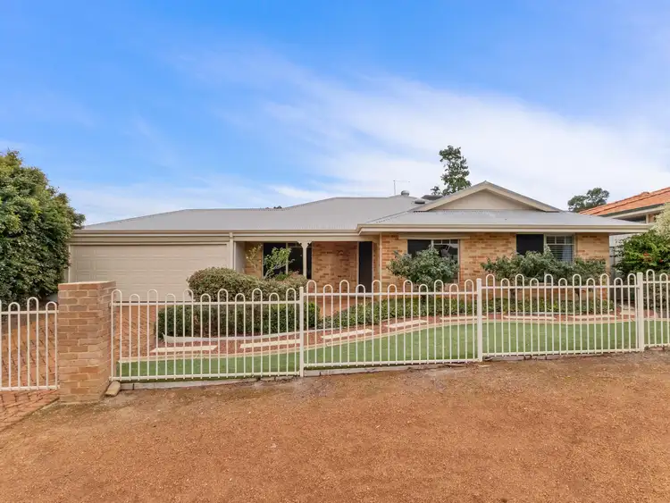 3 Daylesford Elbow, Jane Brook WA 6056