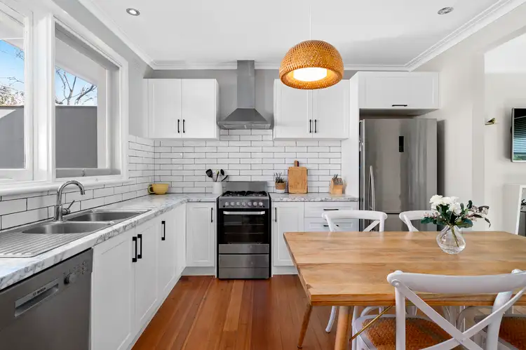 Second view of Homely unit listing, 4/20 Bay Street, Mordialloc VIC 3195