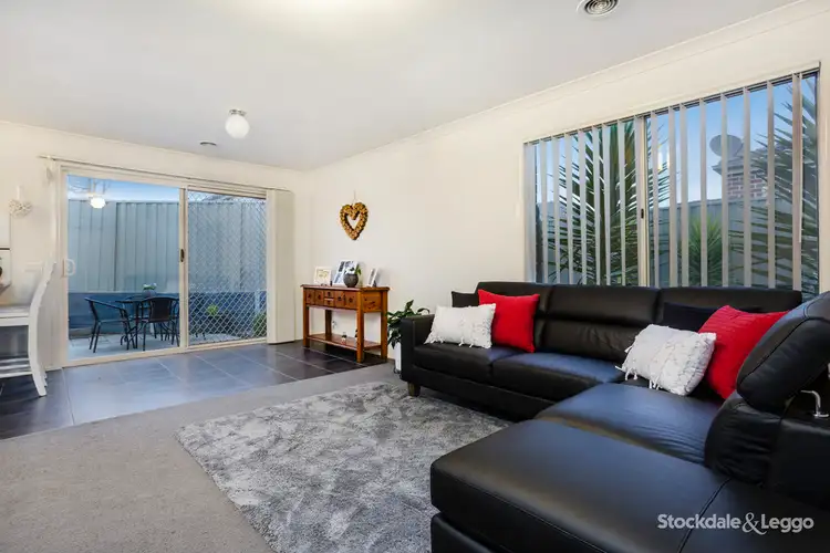 Fifth view of Homely unit listing, 33 Southampton Drive, Langwarrin VIC 3910