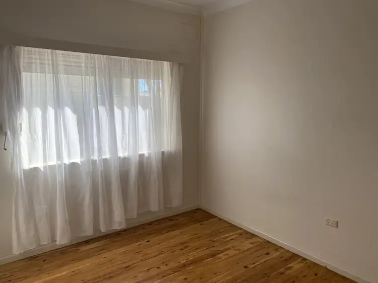 Seventh view of Homely house listing, 5 Hooley, Parkes NSW 2870