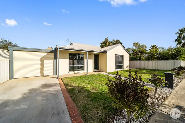 2 Tobin Crescent, Epsom VIC 3551