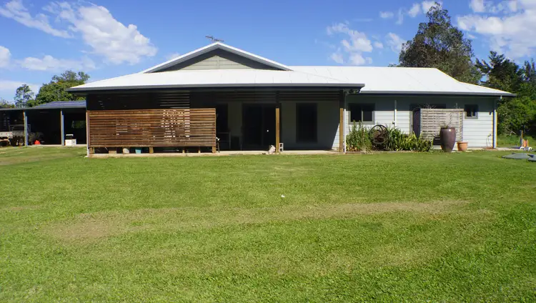 9-11 Railway Street, Pinnacle QLD 4741