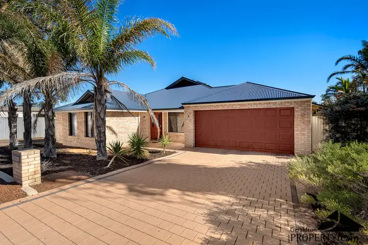 49 Hall Road, Waggrakine WA 6530