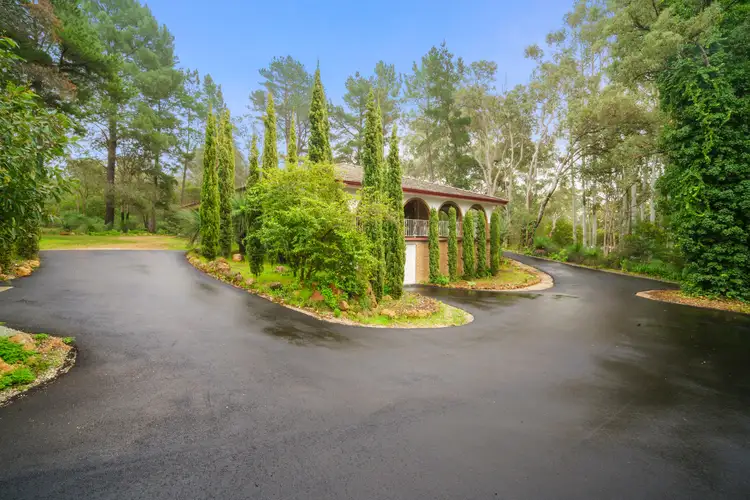 1745 Stoneville Road, Mundaring WA 6073