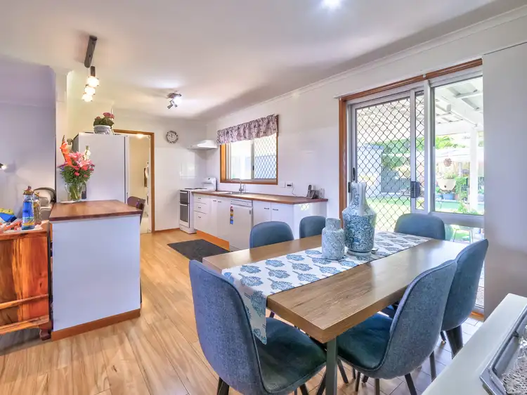 Third view of Homely house listing, 5 Capri Court, Point Vernon QLD 4655