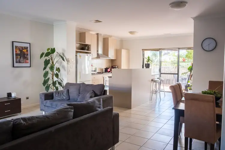 4/86 Petra Street, Bicton WA 6157