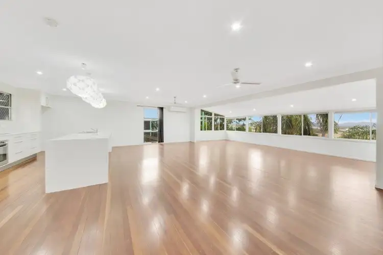 11 RIGBY CRESCENT, West Gladstone QLD 4680