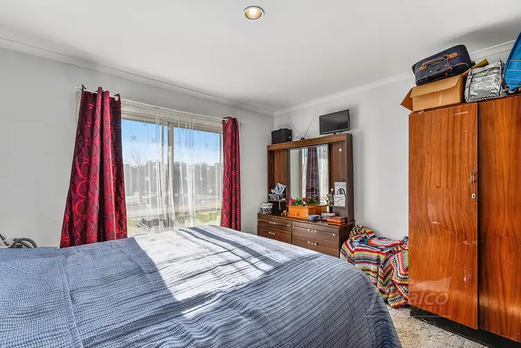 Fifth view of Homely house listing, 5 Shalamar Crescent, Mount Gambier SA 5290