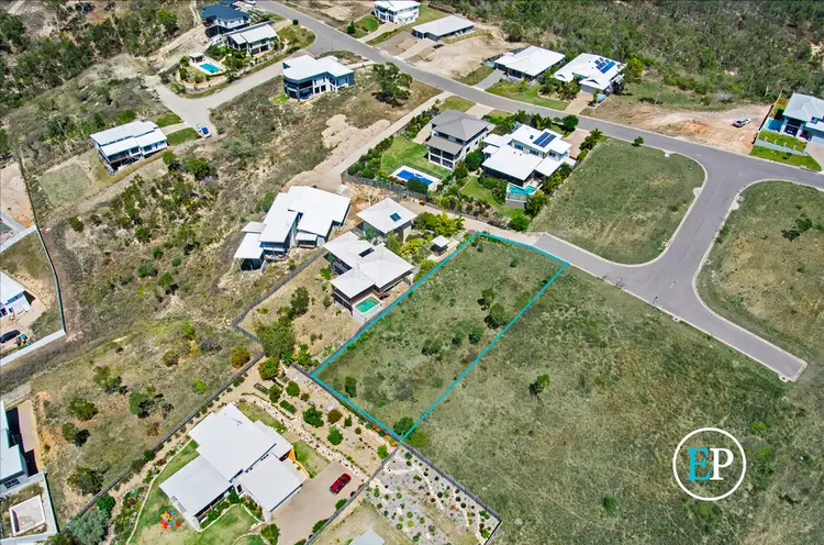6 Bray Court, Bushland Beach QLD 4818