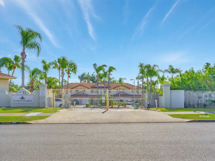 147/31 Usher Avenue, Labrador QLD 4215