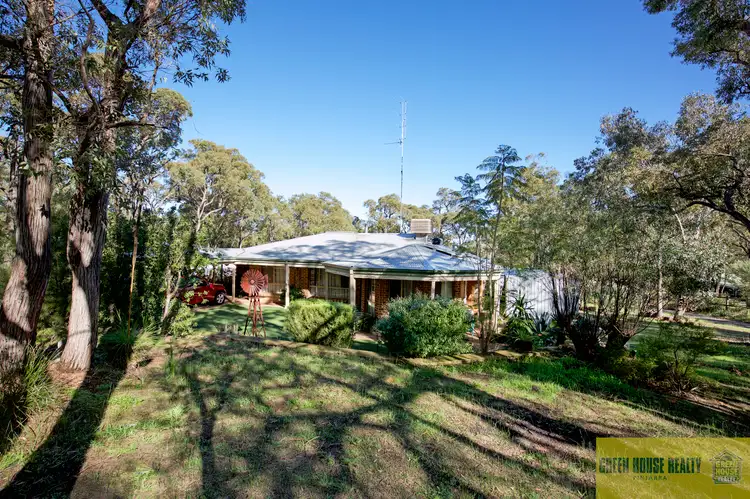 20 Russell Drive, Waroona WA 6215