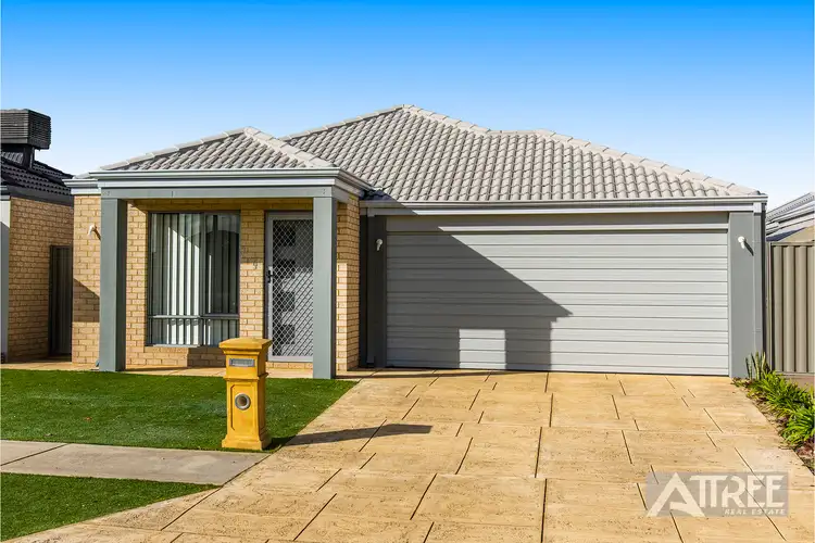 2/4 Basalt Road, Harrisdale WA 6112