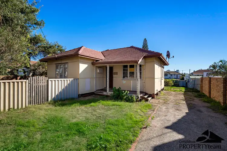 13 Whitfield Street, Beachlands WA 6530