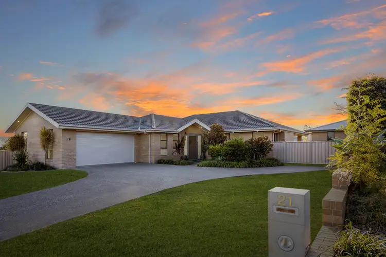 21 Edinburgh Drive, Taree NSW 2430