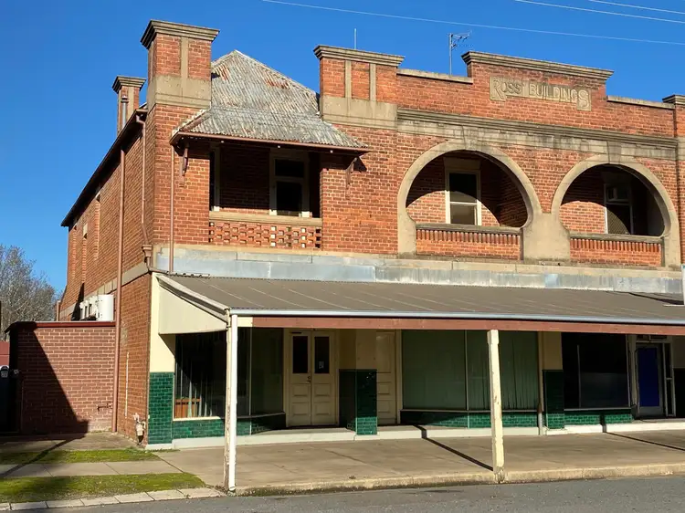 74 ALBURY STREET, Holbrook NSW 2644