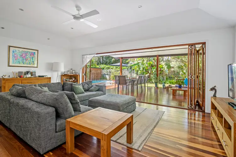 316 Rio Vista Boulevard, Mermaid Waters QLD 4218