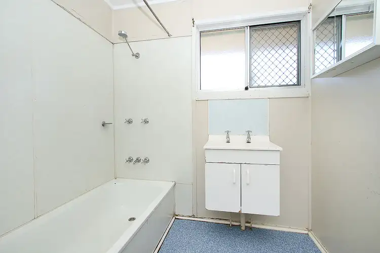 Sixth view of Homely house listing, 19 Overell Crescent, Riverview QLD 4303