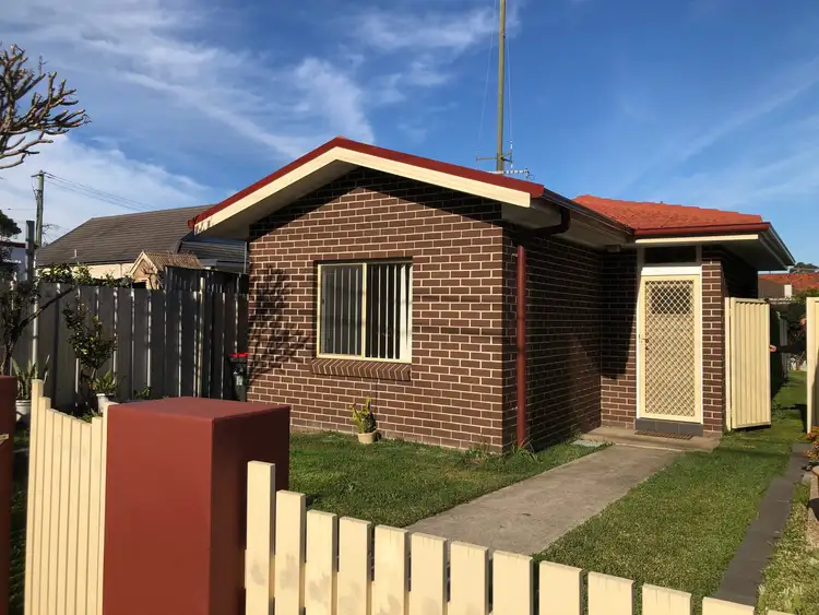 2A Nielsen Avenue