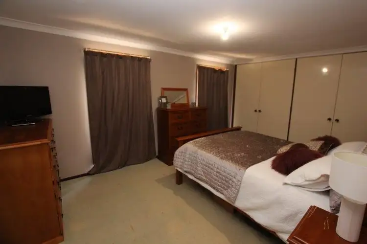 Seventh view of Homely house listing, 8 Cowan Way, Merredin WA 6415