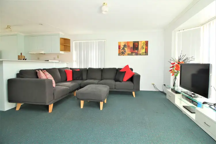 Second view of Homely house listing, 6/10-12 Erskine Road, Griffith NSW 2680