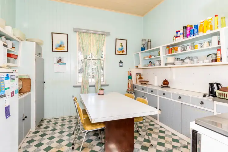 11 Maher Street, North Ipswich QLD 4305